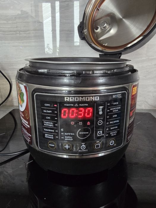 Мультиварка-скороварка Redmond