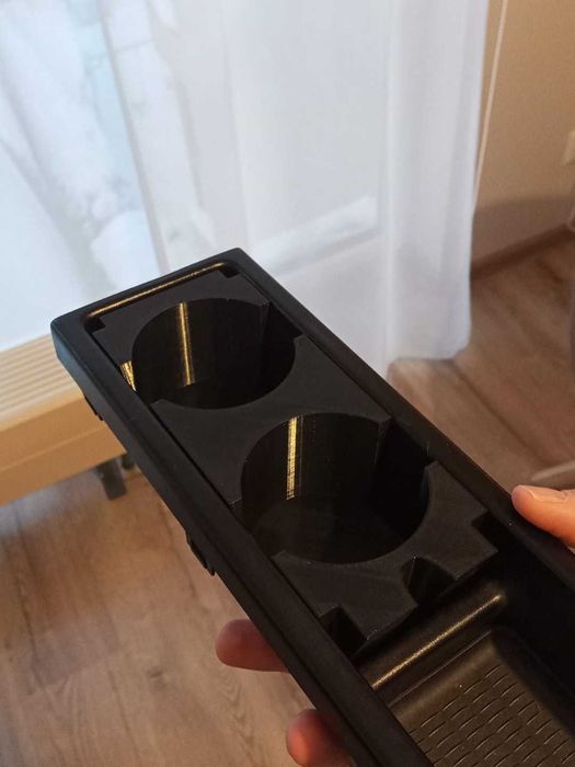 Cup Holder за BMW E46 – 3D Принтиран (Високо качество)
