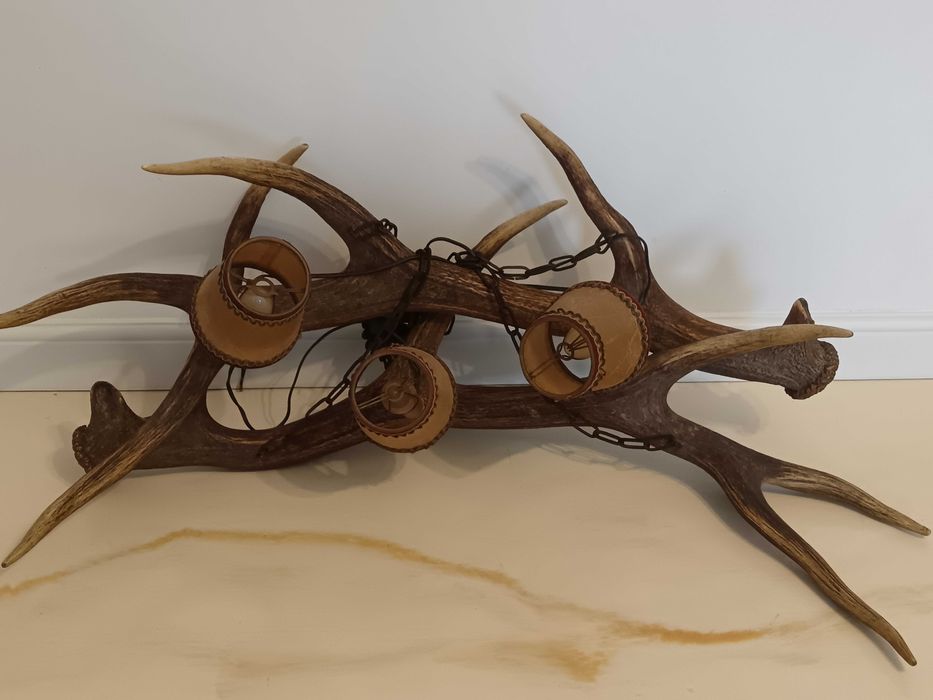 Candelabru din corn de cerb rustic design