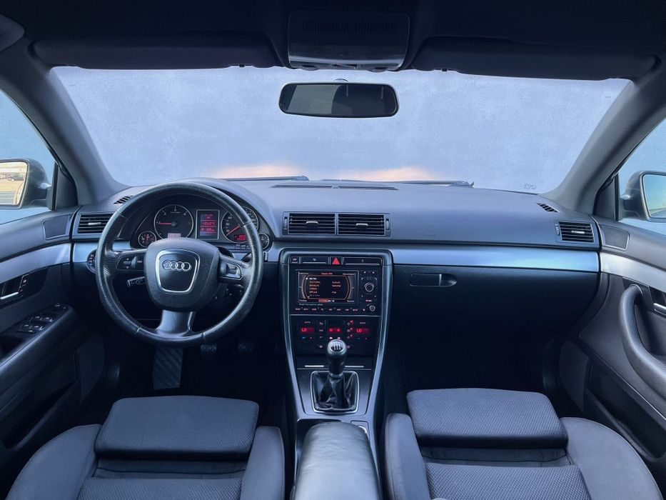 Audi a4 b7 1.9 tdi S-line inm. În ro
