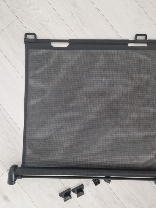 Poarta de siguranta din plasa pentru protectie copii retractabila