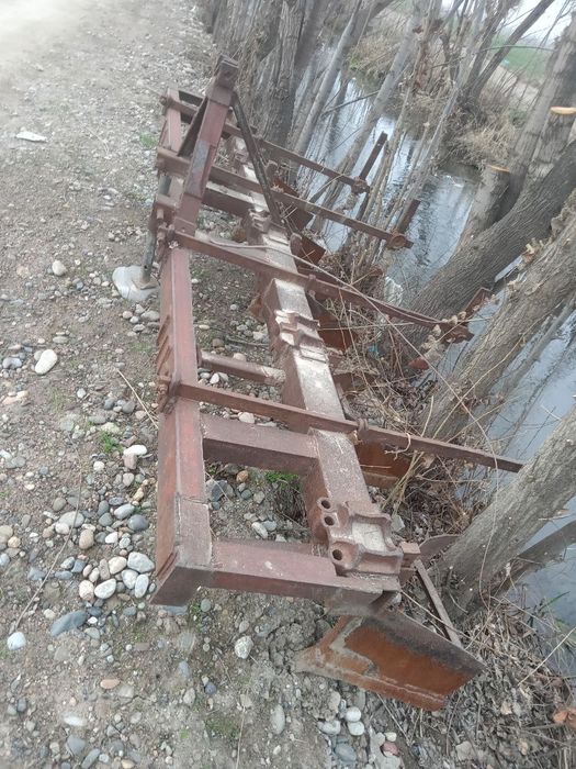 Sotiladi 1985 yil xama xujjatlari bor