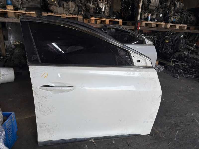 Дверь передняя правая Hyundai Grandeur HG 2014 год