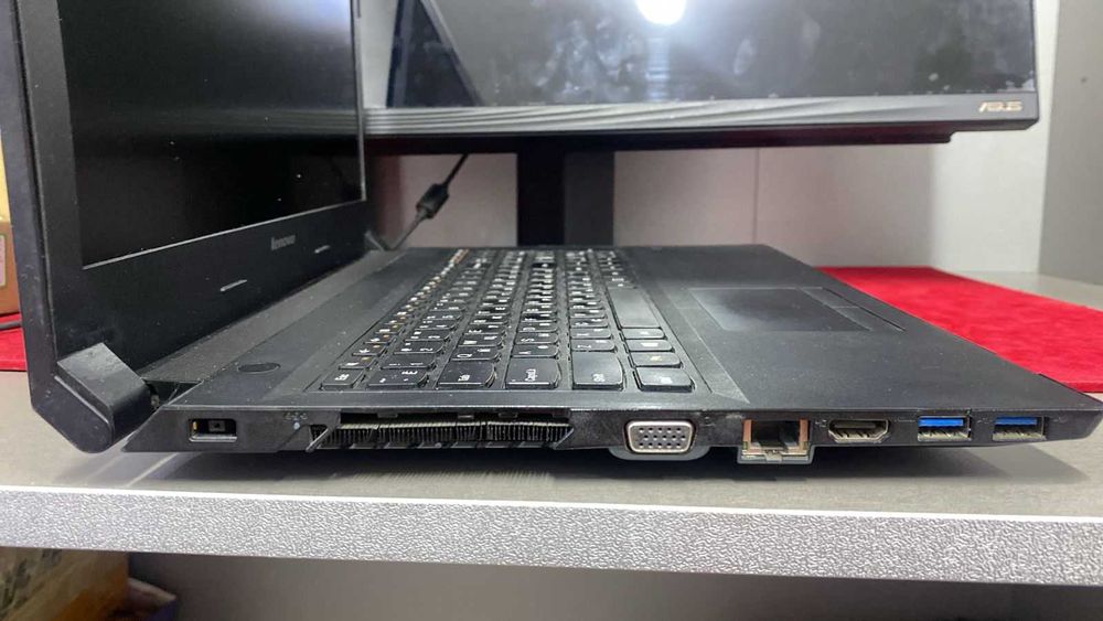 ноутбук Lenovo B50-70
