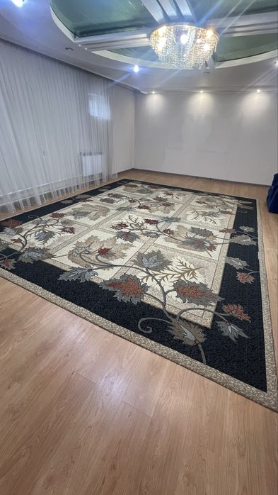 Ковёр б/у, 5*4  плотный