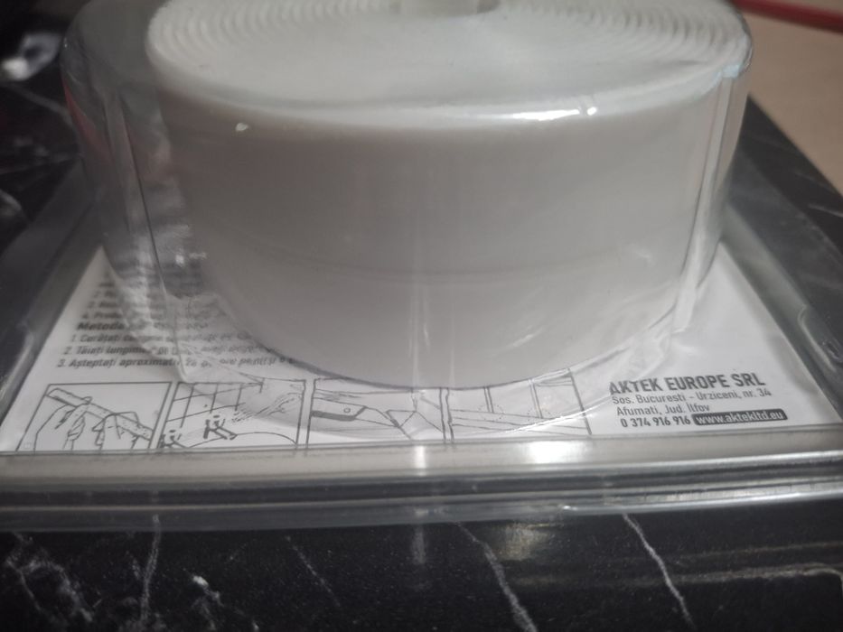 Bandă  etanșare Bondit  3,35m x 38mmbucătărie/bai  38mm x 3.35mm, rezistenta la apă și nu își schimbă culoarea în timp. Cu manual si carte de