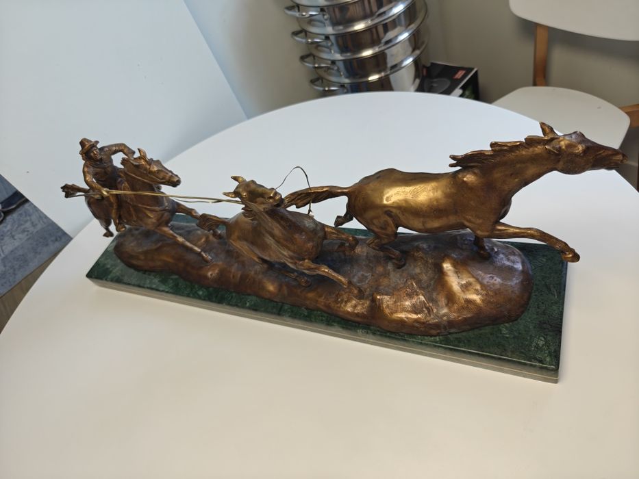 Бронза. Скульптура. Казахи