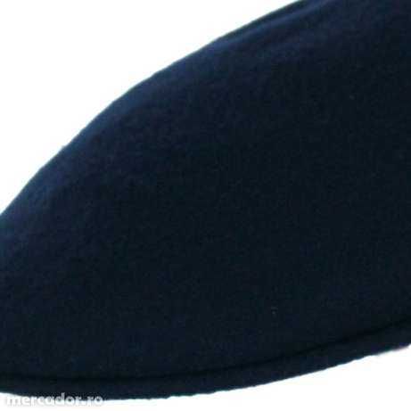 sapca unisex bleumarin cu eticheta