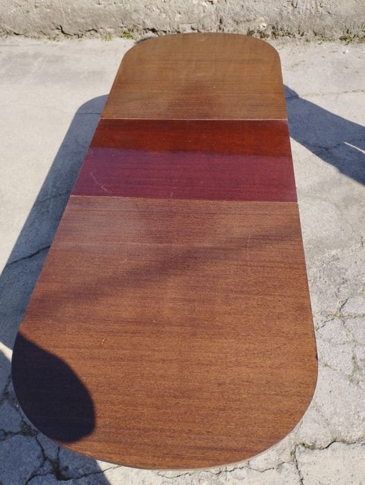 Разтегателна холна маса