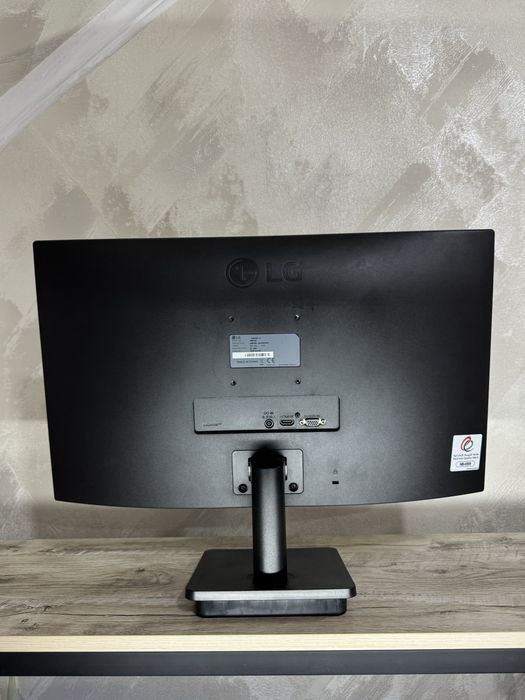 Монитор LG 24MP400