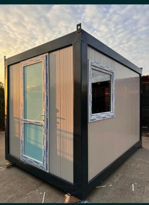 Vand container la comanda