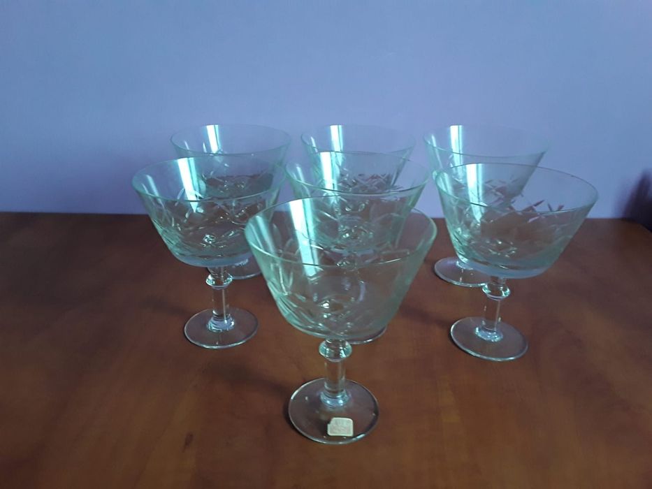 Vând set 7 Pahare Șampanie de Lux