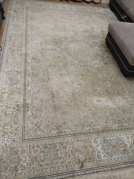 Ковры шелковые разные