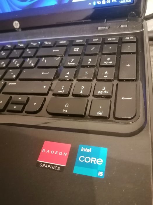 HP Core i5. Новая батарея.