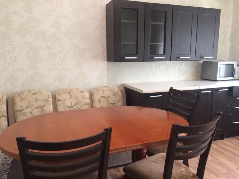 Под наем ТРИСТАЕМ до Арпезон