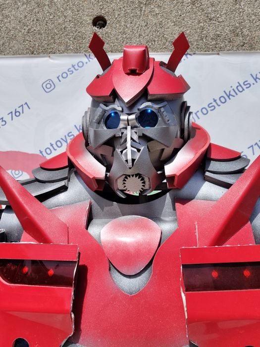 Трансформеры Оптимус Прайм и Мегатрон в наличии