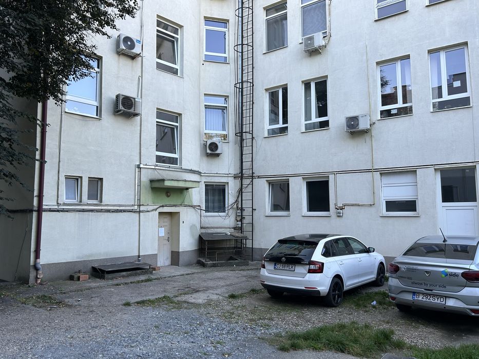 Inchiriez spatiu pentru activitati medicale cu sala asteptare