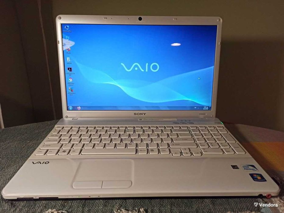 Лаптоп Sony Vaio.  Спешно го продавам