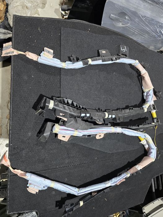 Curtina airbag stinga dreapta originala lexus is300h 2019