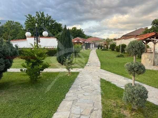 Продава се  луксозна къща в с. Васил Левски! 99359