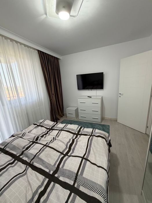 Inchiriez apartament 2 camere Hills Splai