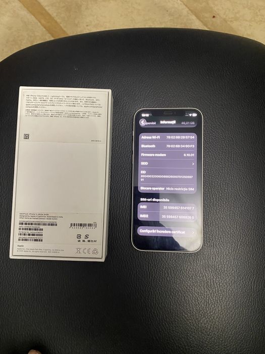 Huse iphone 12 alb cutie impecabil