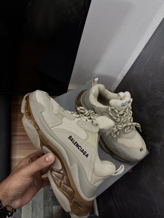 Balenciaga Triple S bej