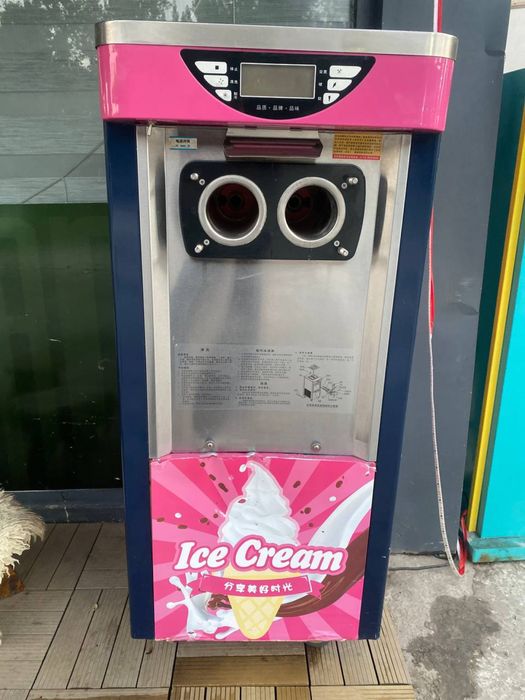 Продам два аппарата для наливного морожного