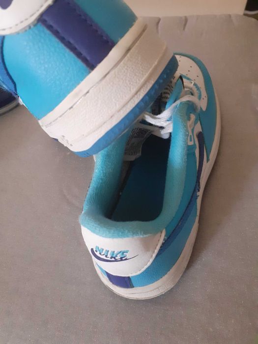 Nike Air Force  1 LV8 2,  marime  33,5