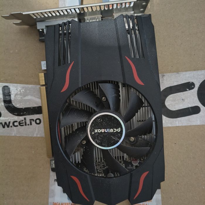 vand placa video fara alimentare suplimentara rx 550 128biti ddr5 2gb