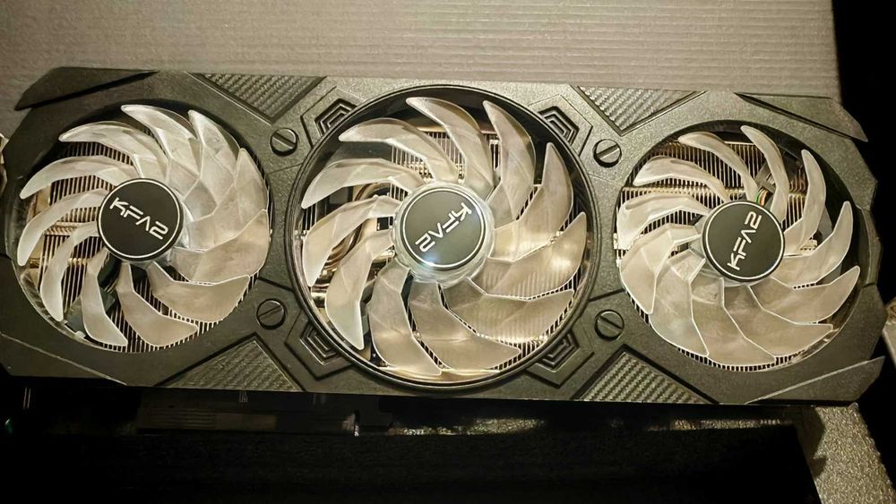 Видео карта KFA2 RTX 4070 EX Gamer 1-Click OC 12GB GDDR6X 192-bit