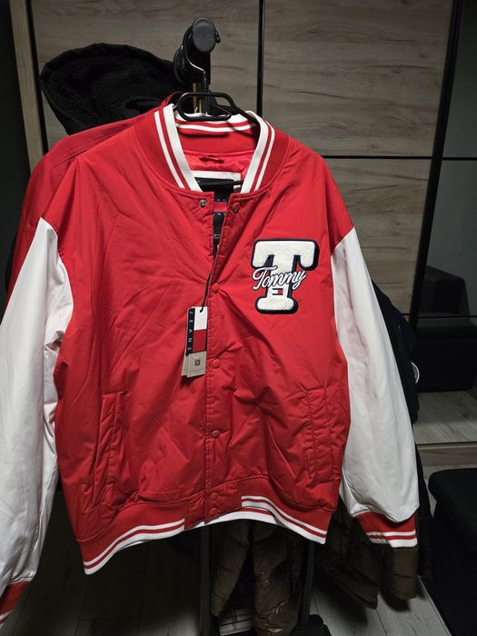 Geaca tommy hilfiger originala