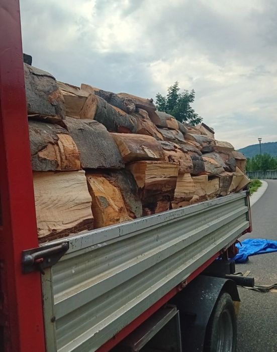 Vând lemne de foc esență fag