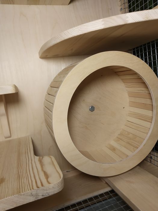 Клетка для шиншилы с колесом