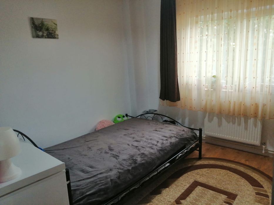 Vand Apartament 4 camere