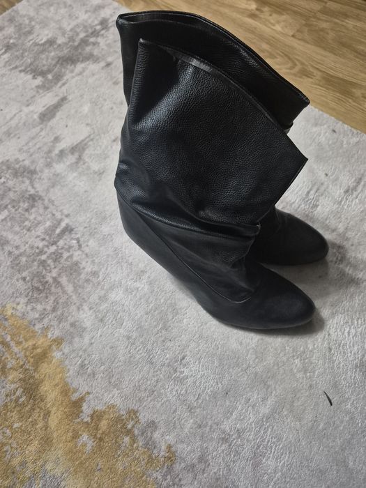 Продам батинки  Италия