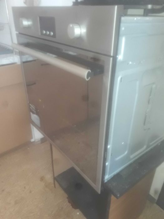 Фурна за вграждане Hotpoint Ariston