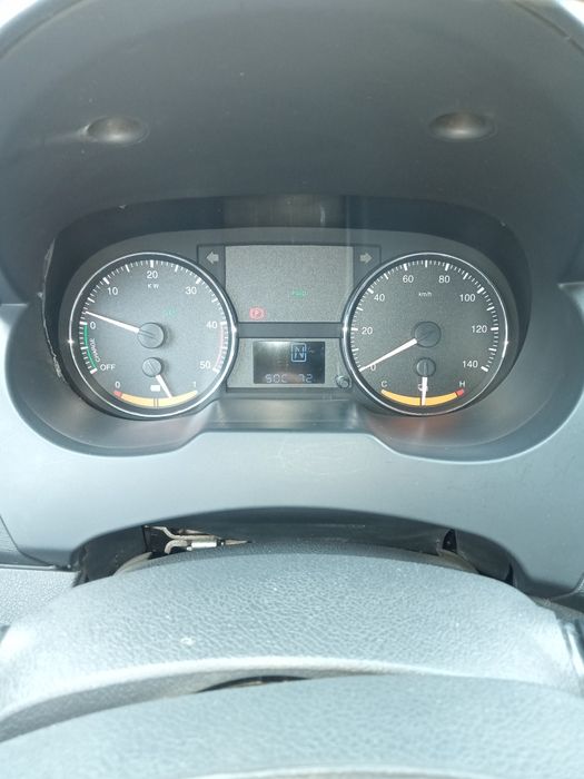 JAC электроавтомобиль