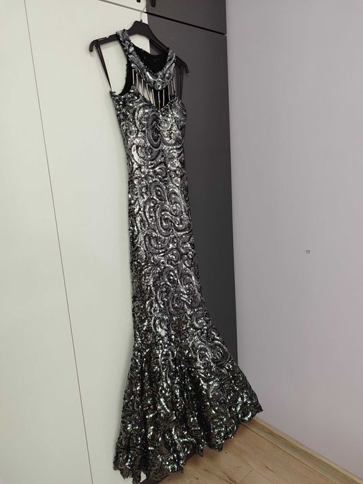 Рокля тип русалка