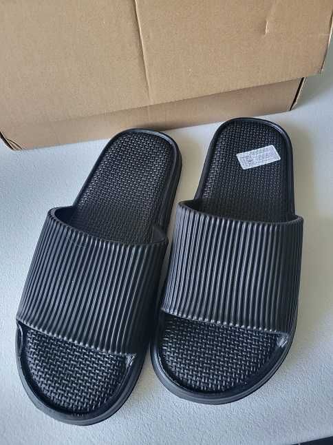 Papuci barbati negru 41-42  noi