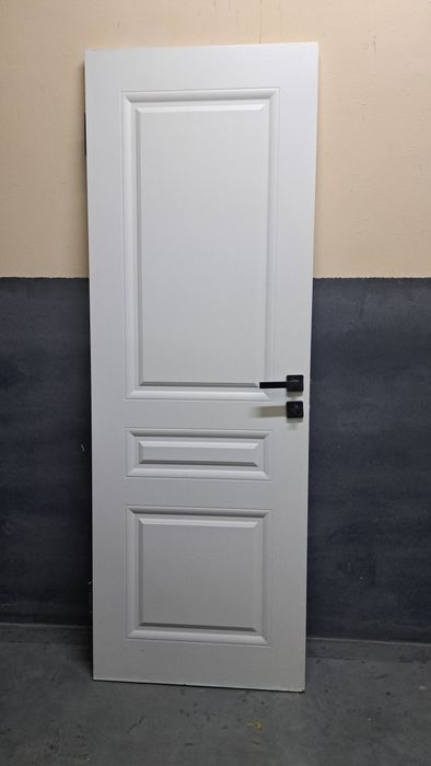 Межкомнатная дверь