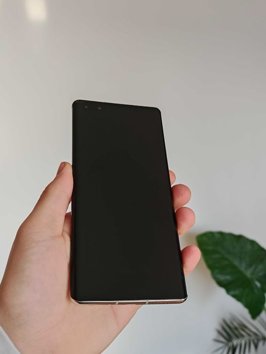 Vând Huawei mate 40 pro