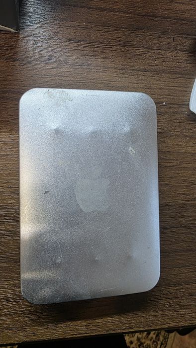 Повербанк от Apple
