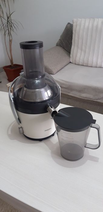 Storcător de fructe si legume Philips.