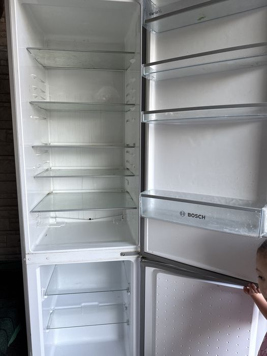 Холодильник Bosch в рабочем состоянии