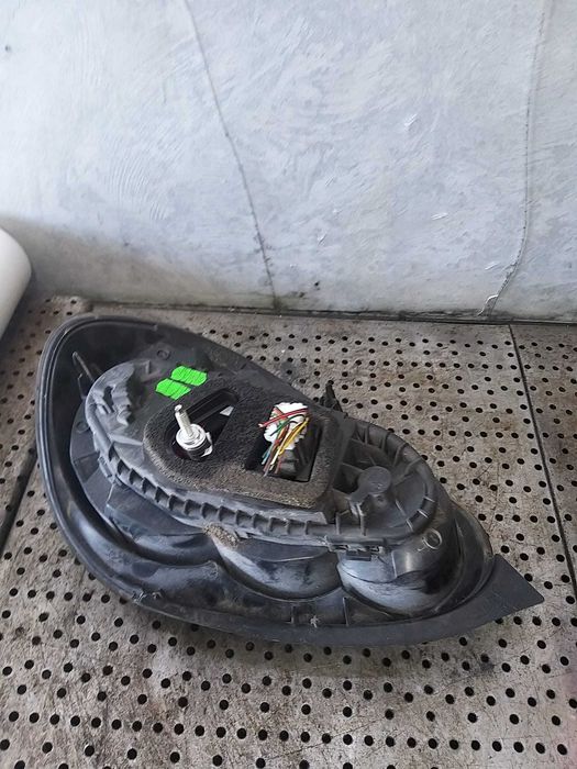 Stop tripla lampa stanga toyota aygo b1 815600h070