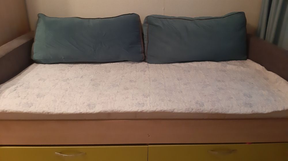 Кровать диван продам