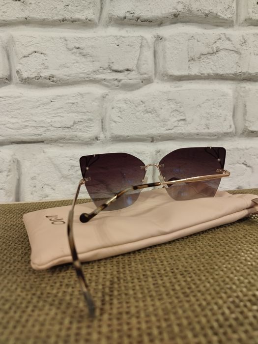 Roberto Cavalli, Liu Jo,Ray Ban,