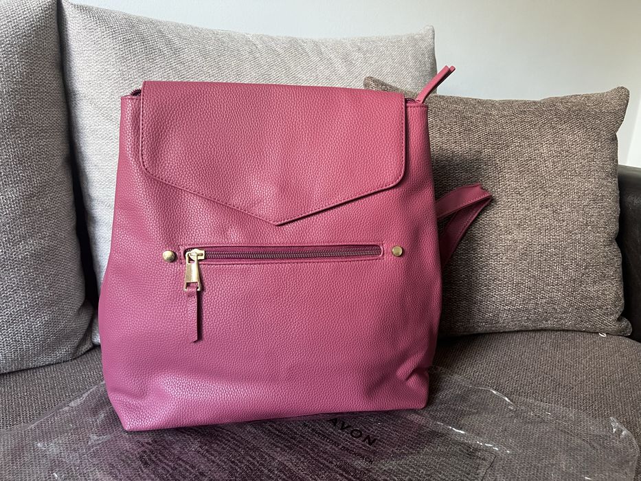 Елегантна раничка от Авон