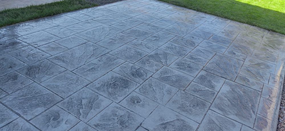 Pavaje si decoratiuni din beton amprentat la cea mai buna calitate